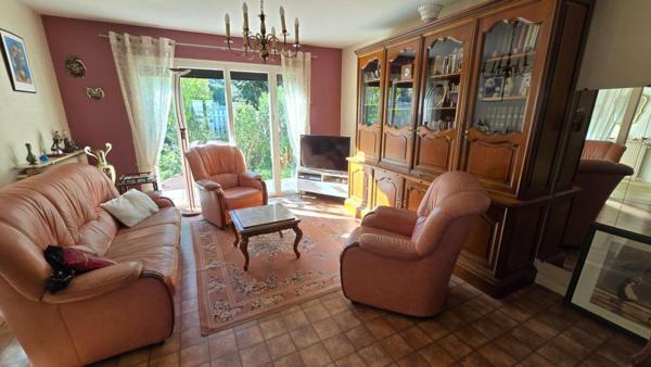 Maison  4 pièce(s) de 91 m2  avec 3 chambres  et 1 garage