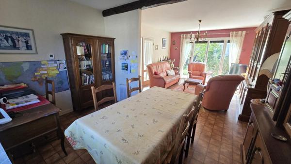 Maison  4 pièce(s) de 91 m2  avec 3 chambres  et 1 garage