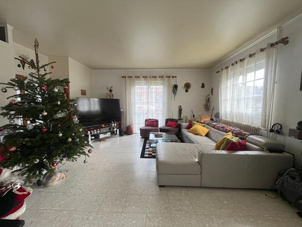 Maison à vendre à Saint Ouen L'Aumône €495 000 ** - Référence 11125