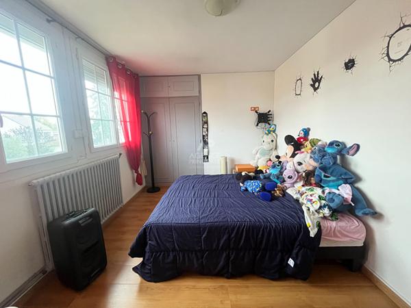 Maison à vendre à Saint Ouen L'Aumône €495 000 ** - Référence 11125