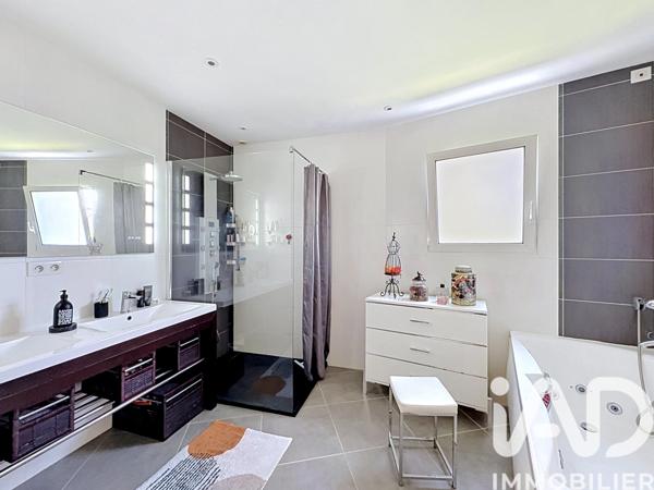 Maison à vendre 8 pièces 184 m² Caudan