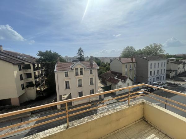 LOCATION 69005 LYON APPARTEMENT T3 - BALCON - PROCHE COMMODITÉS ECOLES ET TRANSPORTS