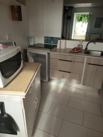 superbe longère et son petit gite au fond de la cour