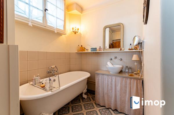 T3 beaux volumes et lumineux - proche centre ville et gare RER