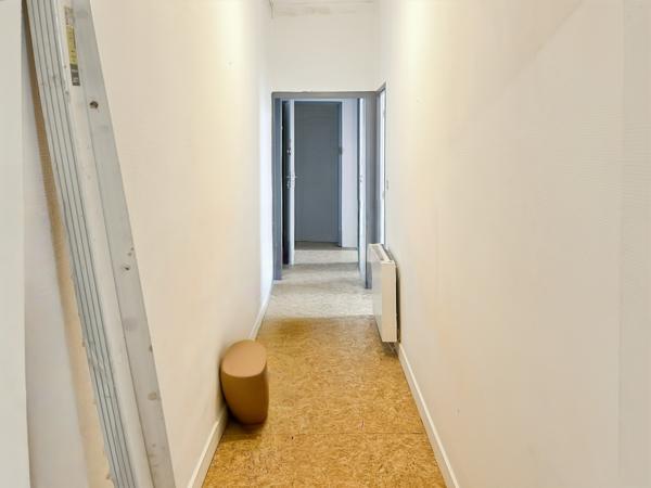 Immeuble 8 pièces - 301 m²