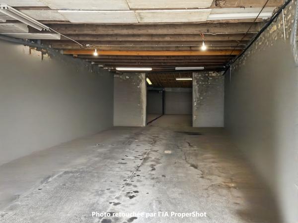 Immeuble 8 pièces - 301 m²