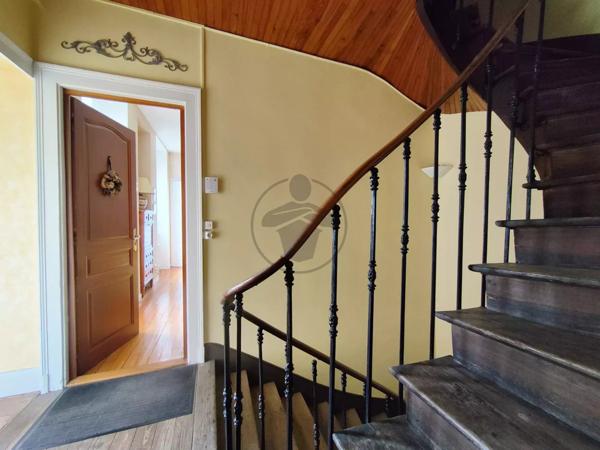 Vente Maison de ville 3 pièces 215 m2 à Baume-les-Dames