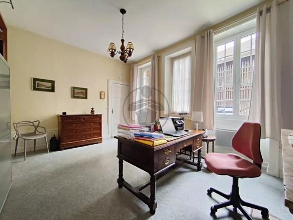 Vente Maison de ville 3 pièces 215 m2 à Baume-les-Dames