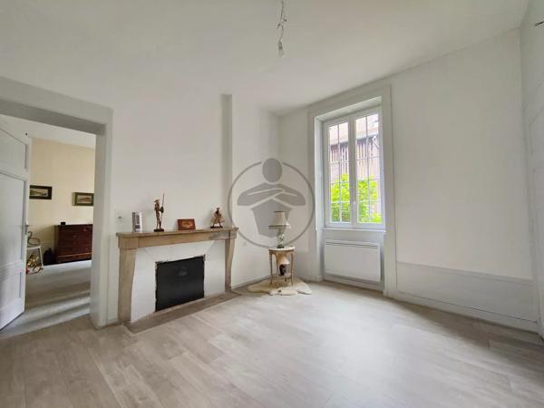 Vente Maison de ville 3 pièces 215 m2 à Baume-les-Dames
