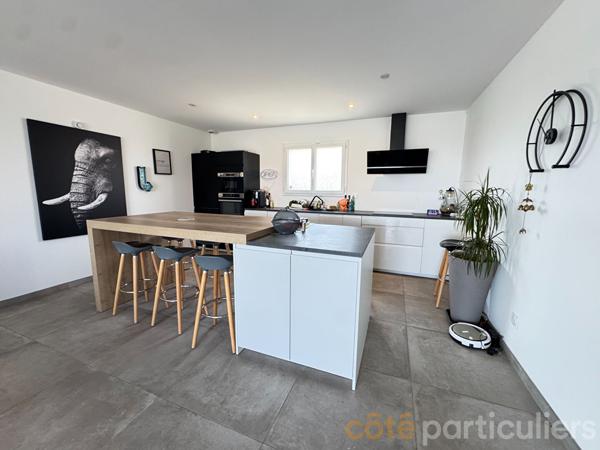 Vente
                Villa118 m² - NIMES (30900)