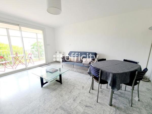 Appartement
         3 pièces
        - 70 m² Exclusivité 277 000 € *