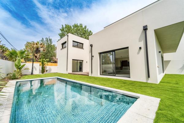 Villa contemporaine en bord de mer