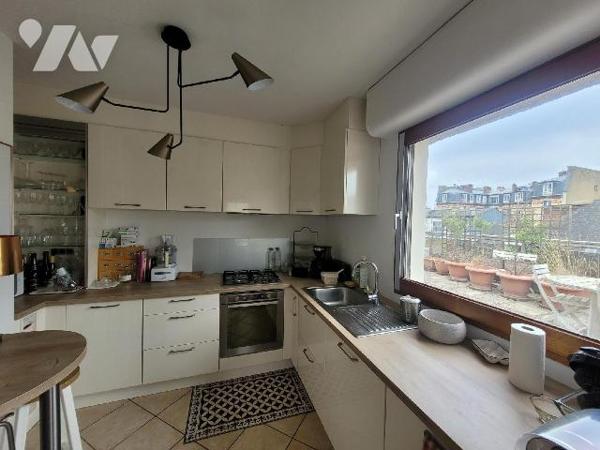 Situé dans le secteur de Rennes, à proximité du Parc du Thabor et de la place Saint-Germain, ce...