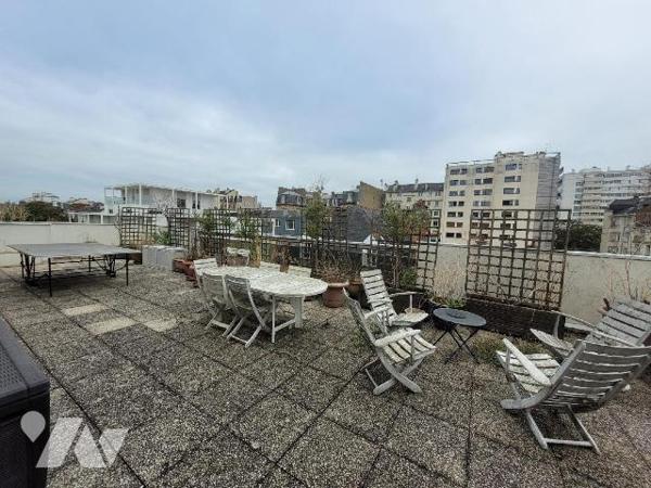 Situé dans le secteur de Rennes, à proximité du Parc du Thabor et de la place Saint-Germain, ce...