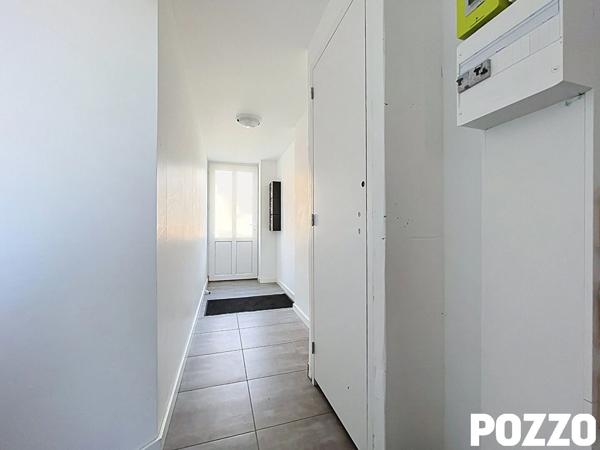 A VENDRE. IMMEUBLE DE RAPPORT. 3 APPT. DPE C ! RENTABILITE ANNUELLE DE 22 260 . SAINT LO