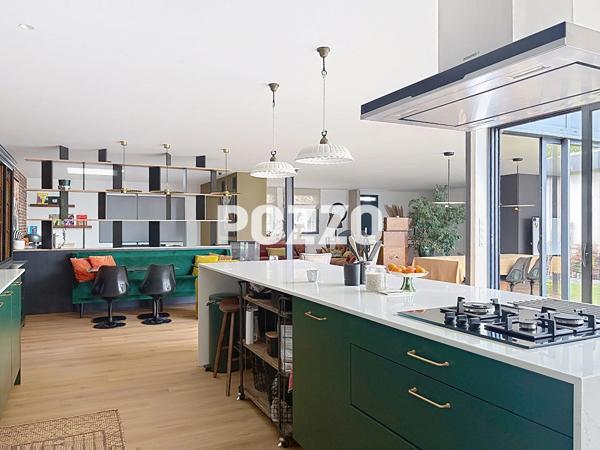LOFT Avranches 4 pièce(s) 240 m2 AVRANCHES