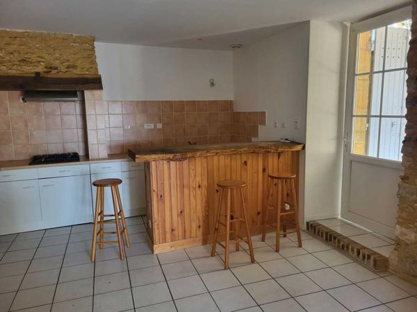 Maison ancienne - Les eyzies Saint-Cyprien, immeuble de rapport avec deux appartements libres