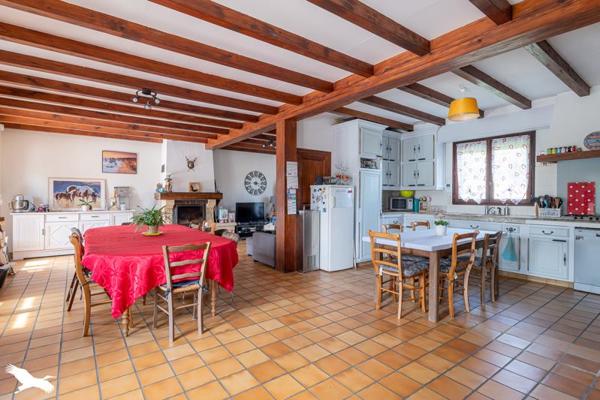 Maison à vendre |  Saintes |  6 pièces | 144 m²