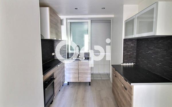 Appartement à vendre    3 pièces • 50,66 m2 Marseille 13