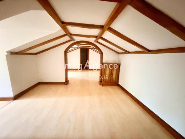 Maison à SENS, 89100 - 15 pièces 383m²