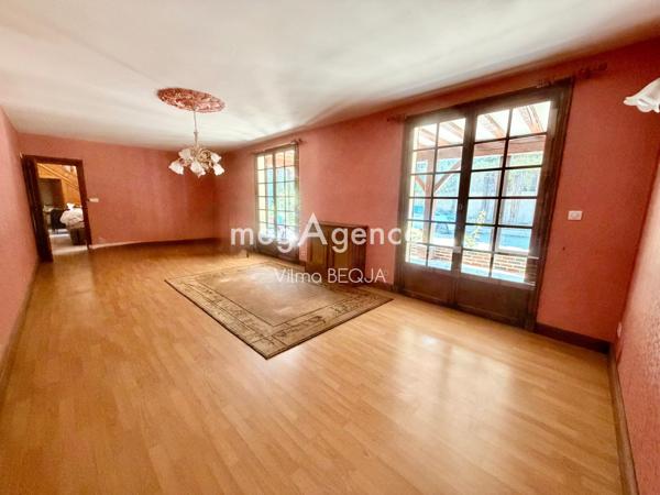 Maison à SENS, 89100 - 15 pièces 383m²