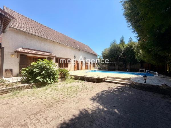 Maison à SENS, 89100 - 15 pièces 383m²