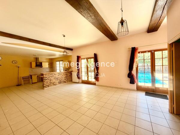 Maison à SENS, 89100 - 15 pièces 383m²