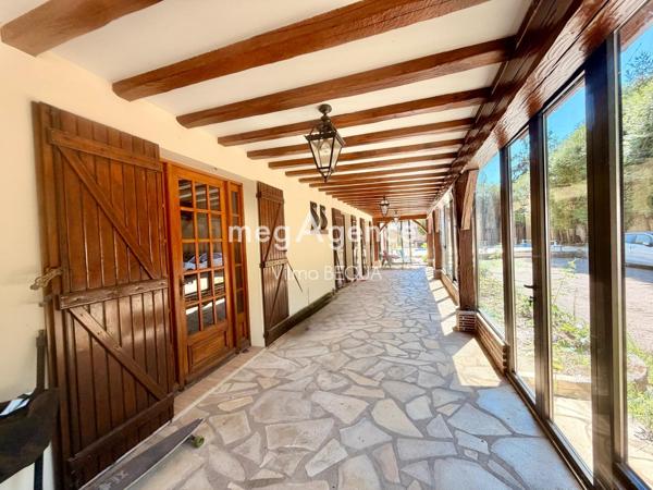 Maison à SENS, 89100 - 15 pièces 383m²