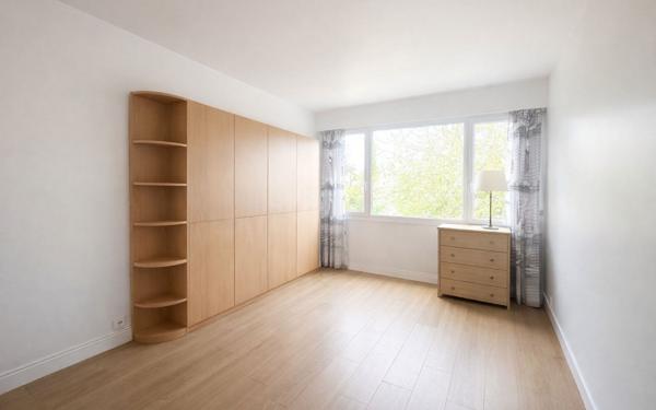 Appartement à vendre    4 pièces • 119,26 m2 Noisy-le-Roi