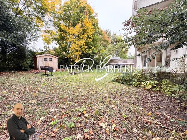 Grand jardin privatif d'environ 200 M²