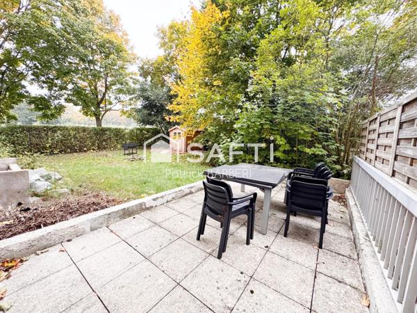 Grand jardin privatif d'environ 200 M²