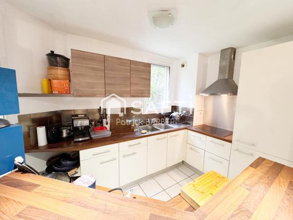 Grand jardin privatif d'environ 200 M²