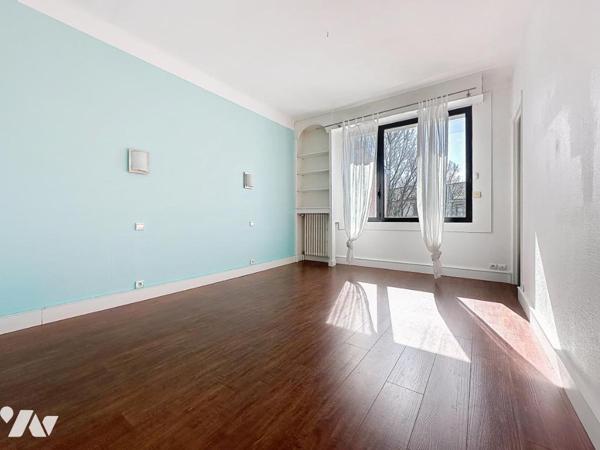 LORIENT - KERYADO - Maison aux grands Volumes avec Piscine et Jacuzzi