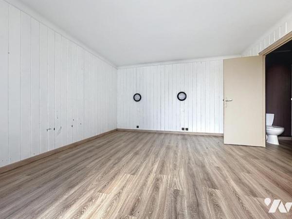 LORIENT - KERYADO - Maison aux grands Volumes avec Piscine et Jacuzzi