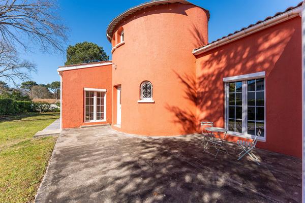 Maison 6 pièce(s) - CESTAS Maison 197m²