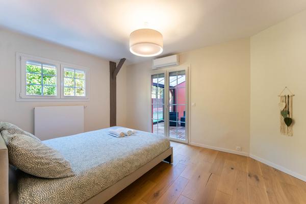 Maison 6 pièce(s) - CESTAS Maison 197m²