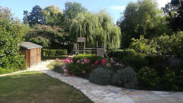 Maison d’architecte lumineuse au cœur du bourg