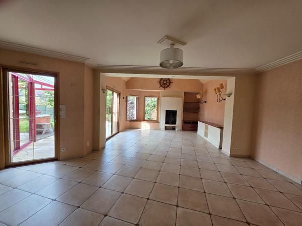 Maison d’architecte lumineuse au cœur du bourg