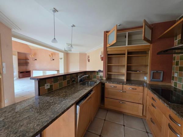 Maison d’architecte lumineuse au cœur du bourg