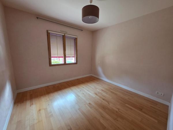 Maison d’architecte lumineuse au cœur du bourg