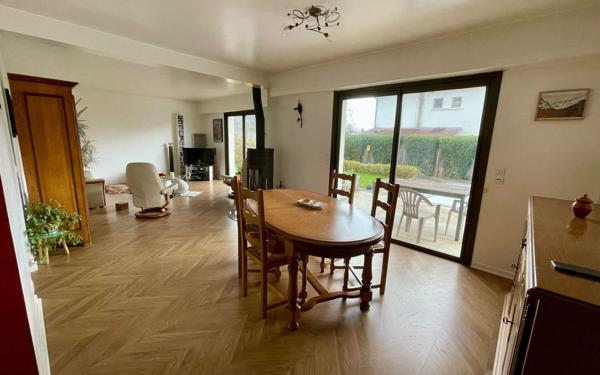 Maison à vendre    4 pièces • 154 m2 Pau