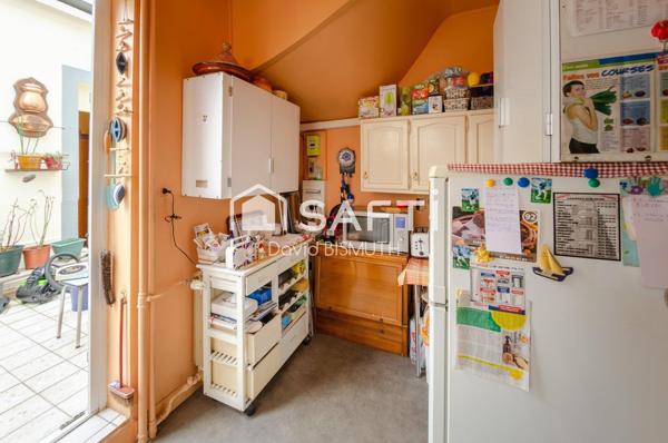 Maison 4 pièces 3 chambres de 76 m2 avec une dépendance un patio de 15 m2 et un sous sol de 60 m2 NOTE DPE D