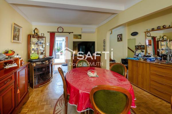 Maison 4 pièces 3 chambres de 76 m2 avec une dépendance un patio de 15 m2 et un sous sol de 60 m2 NOTE DPE D