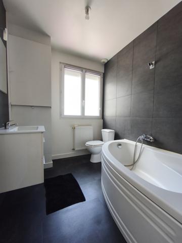 Maison 4 pièce(s) 3 chambre(s) 107.6 m²