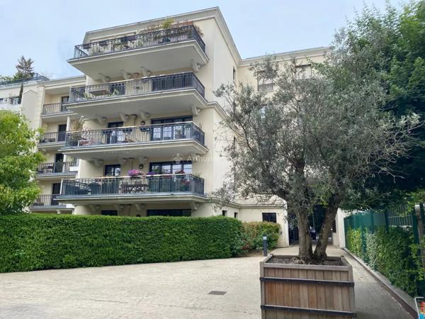 Vente Appartement 4 pièces 92 m2 à Le Plessis-Robinson