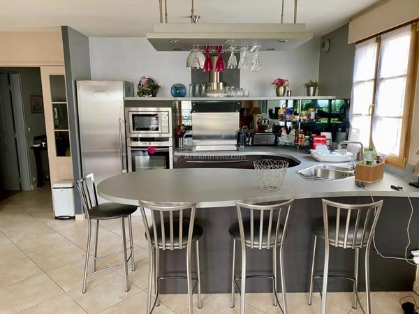 Vente Appartement 4 pièces 92 m2 à Le Plessis-Robinson