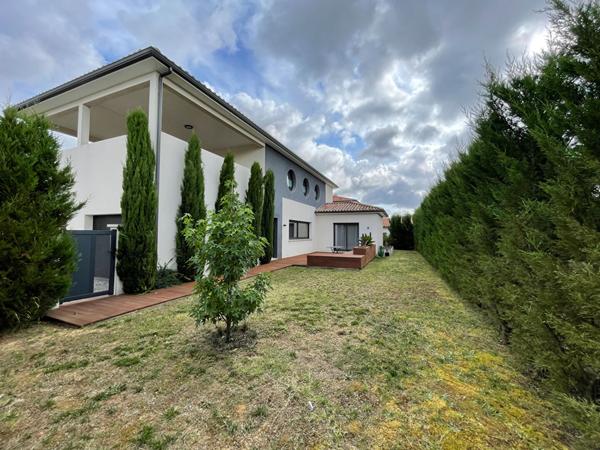 Maison Cornebarrieu 4 pièce(s) 140 m2