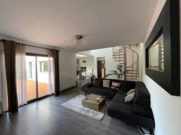 Maison Cornebarrieu 4 pièce(s) 140 m2