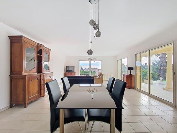 Saint-Aygulf Villa Plain pied piscine garage double