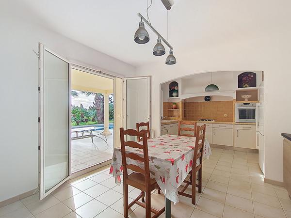 Saint-Aygulf Villa Plain pied piscine garage double